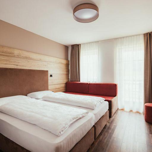 Hotel Leonard نوفا بونينتي المظهر الخارجي الصورة